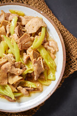 stir fried pork and green bell pepper