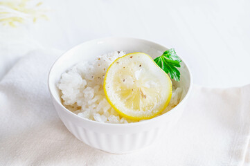 レモン香る炊き込みご飯