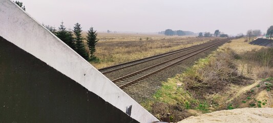Budowa nowego wiaduktu kolejowego. © WalDec