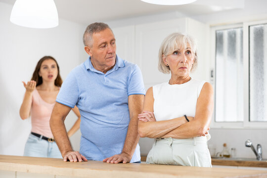 Family quarrels in a conflict at home