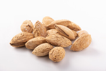 殻付き　アーモンド