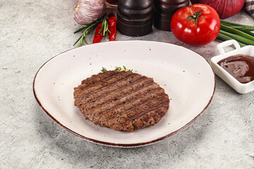 Grilled minced beef burger cutlet