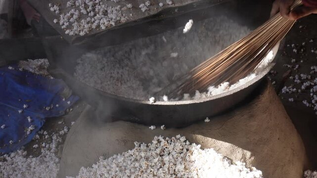 Popcorn making by desi style in the village