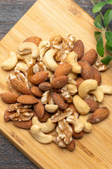 ミックスナッツ