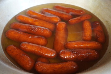 Lyangcha is a traditional Indian sweet, particularly popular in West Bengal, Jharkhand, Odisha, Bihar, Assam, and Tripura, as well as Bangladesh