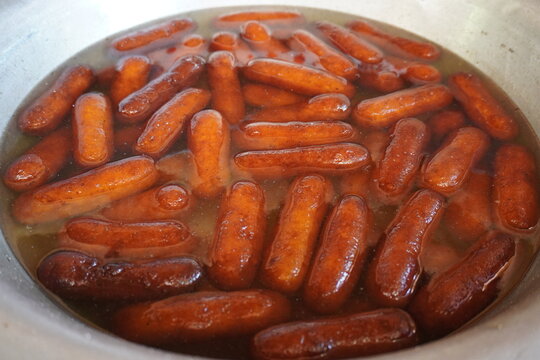 Lyangcha, a sweet dish popular in West Bengal, India, and Bangladesh which is made from flour and milk powder, fried and then soaked in sugar syrup
