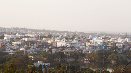 Fototapeta premium Evening view of a cityscape in Bhopal, Madhya Pradesh, India