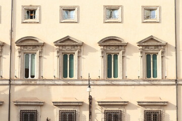 Fototapeta premium Piazza Colonna Building Facade Detail with Windows in Rome, Italy