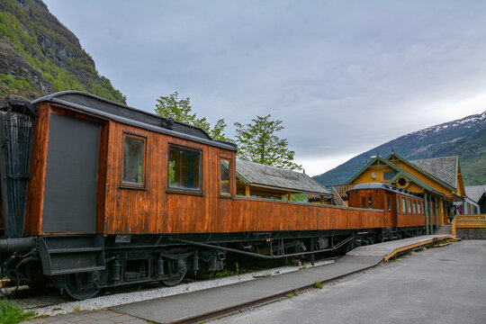 Wagon historique en bois de Flam - Norv&egrave;ge