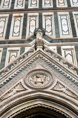 Obraz premium Detailansicht von der Fassade des Doms zu Florenz (Italien)