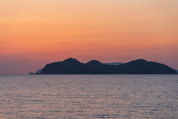 Naklejka premium 山口県室積海岸からの夕暮れ風景