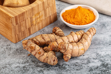 Fresh aroma tumeric roots heap