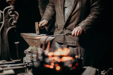 Kowal w pracy © rozentuzjazmowany