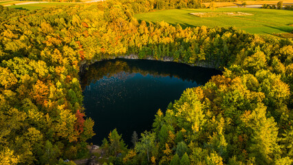 Kamieniołom © Burma foto & movies