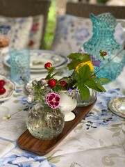 Table setting 