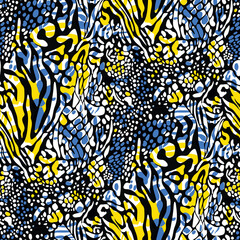 Seamless Leopard skin pattern on black background