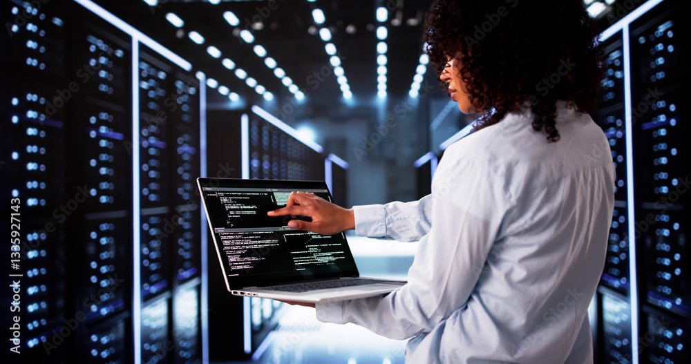 Leinwandbilder Cloud Computer Engineer Coding In Server Room In Data Center
