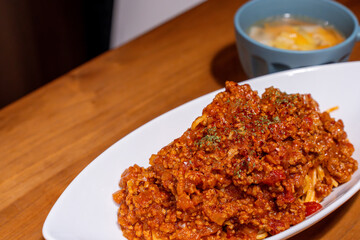 濃厚ミートソースのパスタディナー