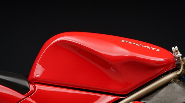 Portland, OR, USA
March 15, 2025
Ducati 916 