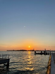 Fototapeta premium sunset at the pier