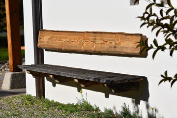 Holzbank