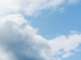 春の変わり易い天気 　青空と雲16