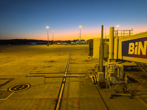 Melbourne, Victoria, Australia, March 5th, 2025: An early morning view of the tarmac at Tullamarine Airport while waiting for the plane to arrive