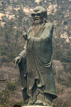 Statue of Lao Tzu
