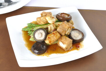 chicken breast with vegetables