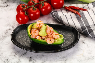 Dietary avocado cut with prawn