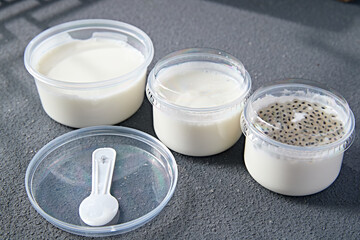 Take-away homemade delicious grassland-style pure yogurt