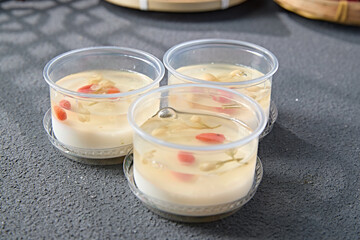 Sophora japonica and wolfberry nourishing grassland flavor pure yogurt