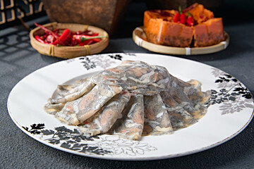 Sichuan and Chongqing hot pot black chicken roll slices