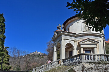 Obraz premium Le cappelle del Sacro Monte di Varese ed il Sacromonte - Varese, Lombardia