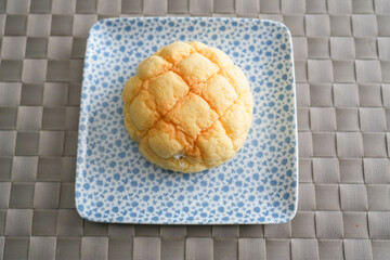 焼きたてのメロンパンのクローズアップショット
