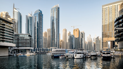 Obraz premium Skyscrapers of the dubai marina in the evening light