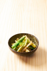 山菜　うるい　料理イメージ