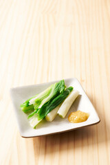 山菜　うるい　料理イメージ