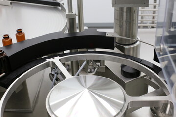 Medicine packaging equipment, medicine filling machine