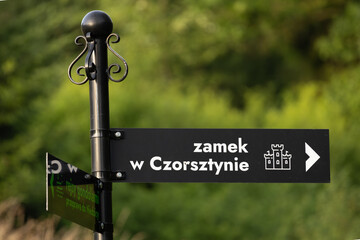 Marking the trail leading to the Czorsztyn Castle