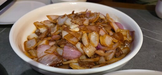Stir-fried Onions