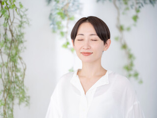 女性