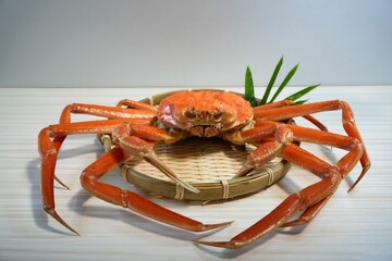 茹でたてズワイガニの贅沢な味わい