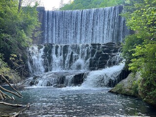 Blanchard Springs Recreational Area, Mirror Lake Waterfall at sunset 