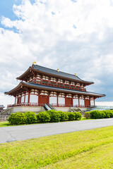 Obraz premium 第一次大極殿(世界遺産) 奈良県奈良市国営平城宮跡歴史公園