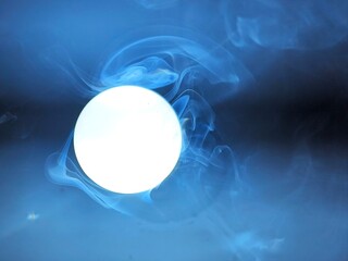 Bulb light with smoke