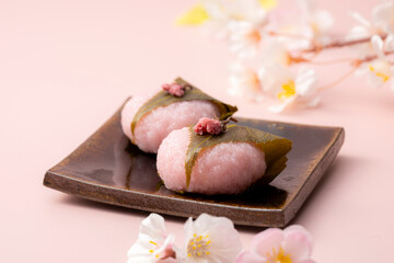 桜色が可愛い桜餅
