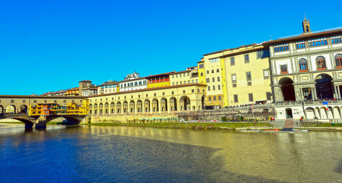 Der Vasarikorridor (Corridoio Vasariano) in Florenz