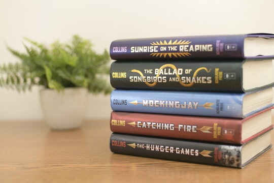 All 5 Hunger Games Books