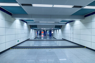 Subway indoor passage entrance and exit